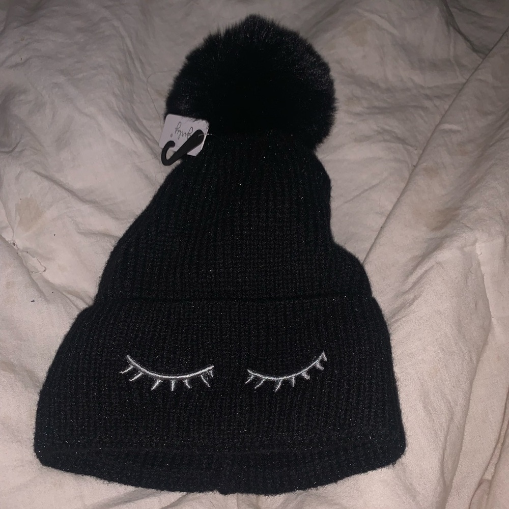 lash babe beanie